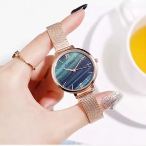 Rose Gold Blue-Green Quartz Watch With Bracelet